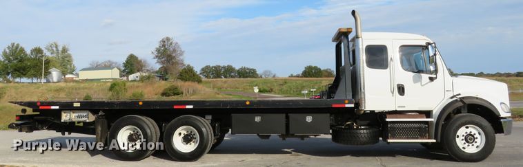 image for item DI3788 2012 Freightliner Business Class M2  rollback truck