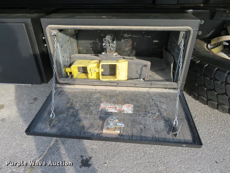 image for item DI3788 2012 Freightliner Business Class M2  rollback truck