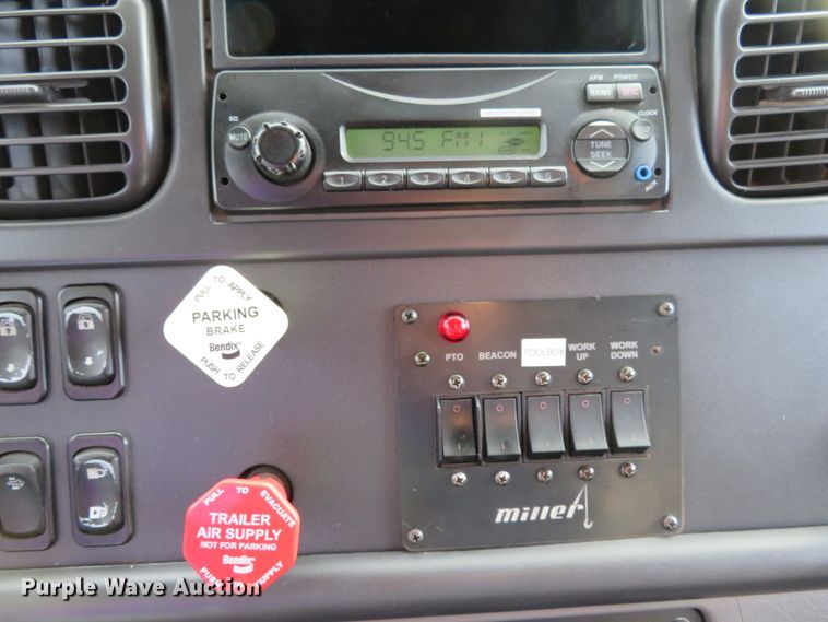 image for item DI3788 2012 Freightliner Business Class M2  rollback truck