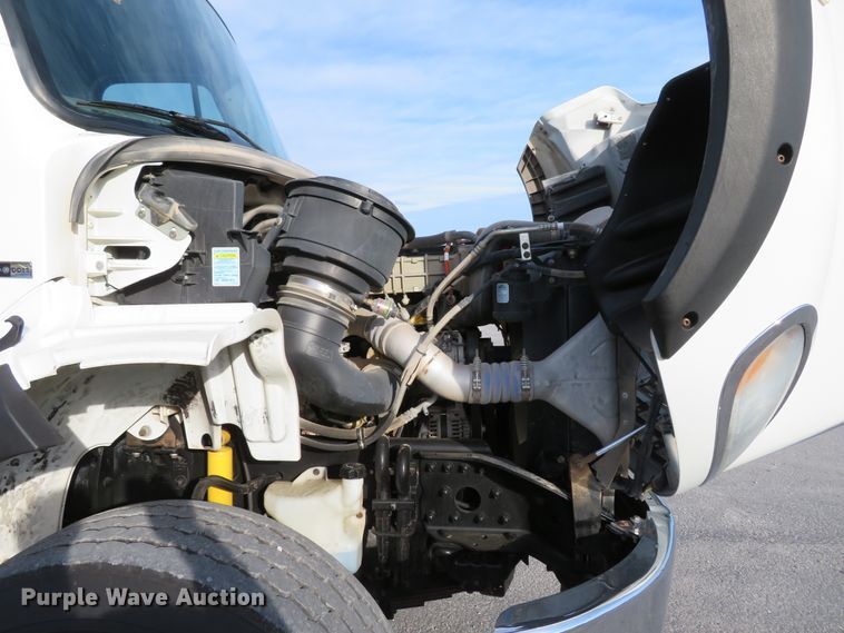 image for item DI3788 2012 Freightliner Business Class M2  rollback truck