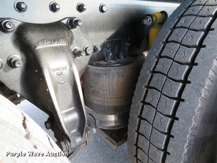 image for item DI3788 2012 Freightliner Business Class M2  rollback truck