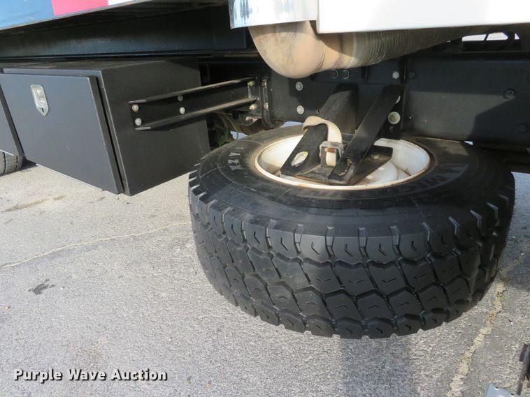 image for item DI3788 2012 Freightliner Business Class M2  rollback truck