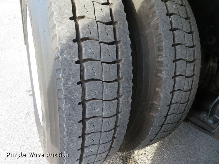 image for item DI3788 2012 Freightliner Business Class M2  rollback truck