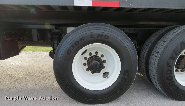 image for item DI3788 2012 Freightliner Business Class M2  rollback truck