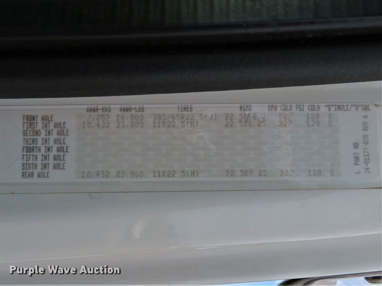 image for item DI3788 2012 Freightliner Business Class M2  rollback truck