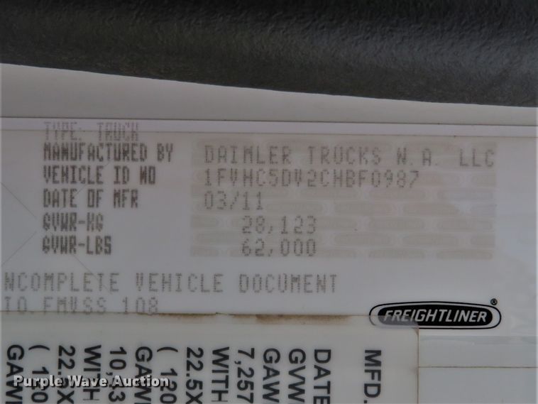 image for item DI3788 2012 Freightliner Business Class M2  rollback truck