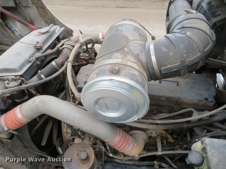 image for item DI3806 2007 Kenworth T800  semi truck