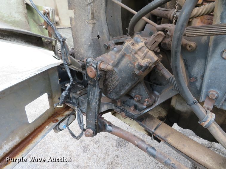 image for item DI3806 2007 Kenworth T800  semi truck