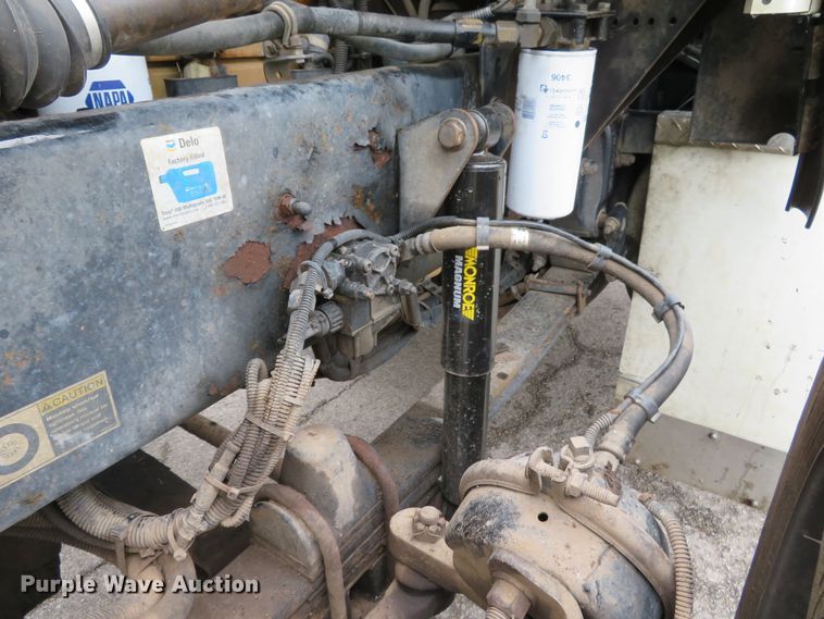 image for item DI3806 2007 Kenworth T800  semi truck