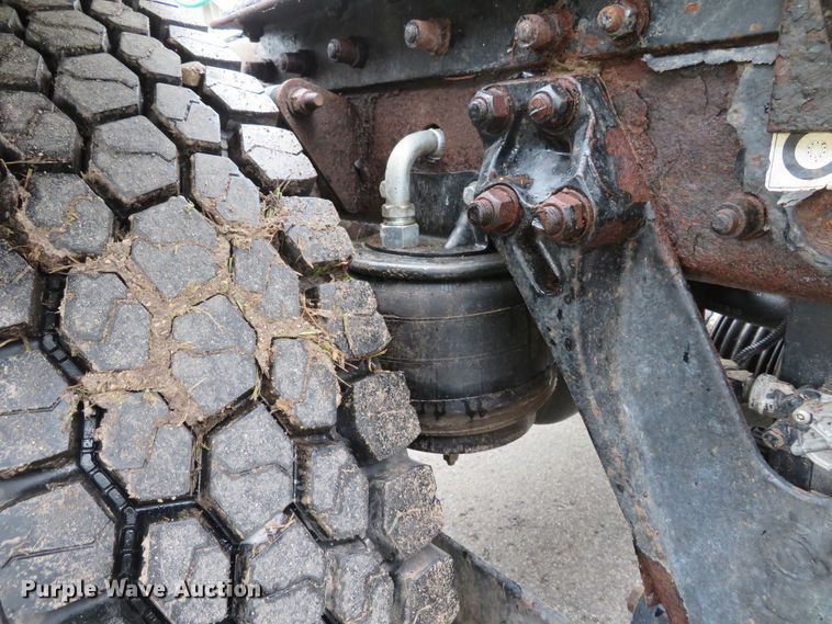 image for item DI3806 2007 Kenworth T800  semi truck