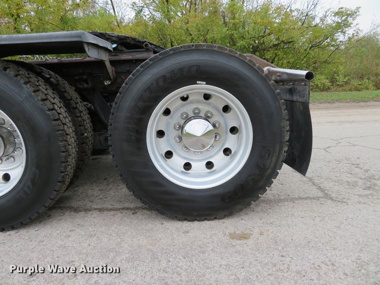 image for item DI3806 2007 Kenworth T800  semi truck