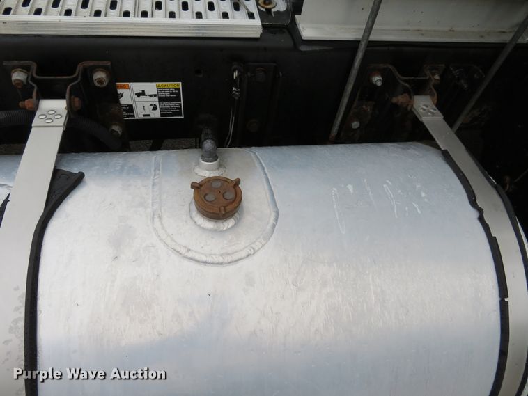 image for item DI3807 2009 Kenworth T800  semi truck