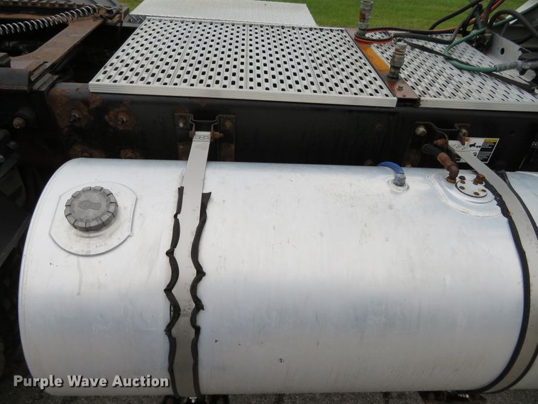 image for item DI3807 2009 Kenworth T800  semi truck