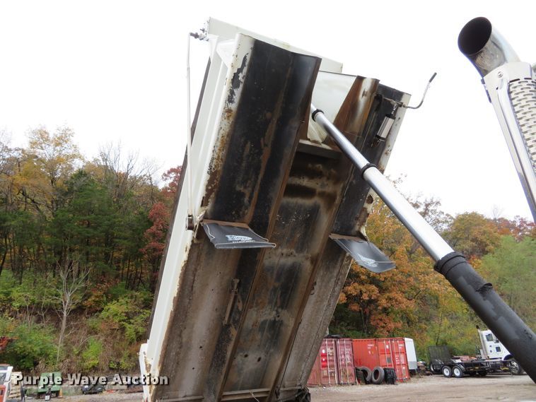 image for item DI3808 2007 Sterling LT8500  dump truck