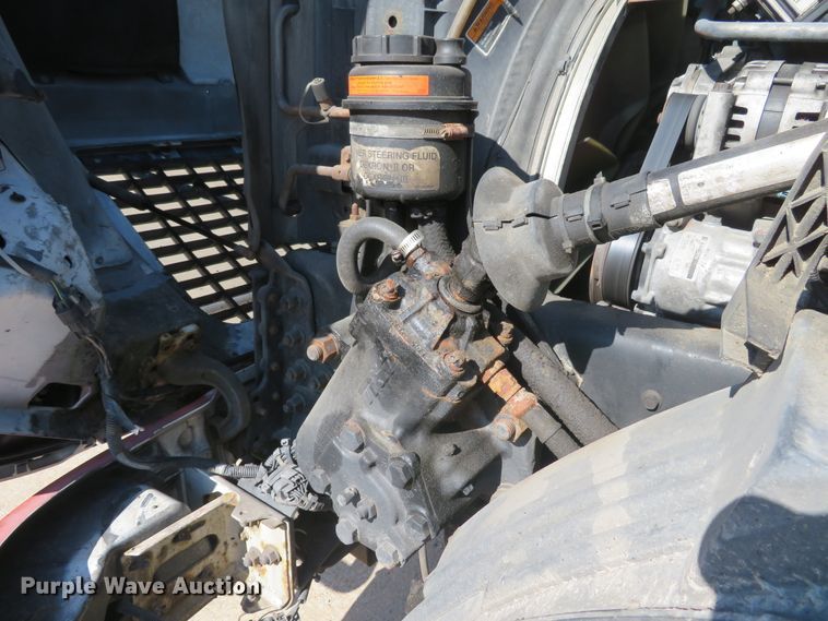 image for item DI3826 2005 Volvo VN  semi truck