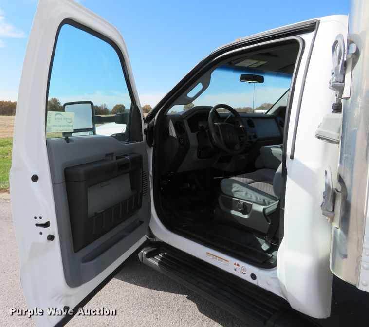 image for item DI3837 2015 Ford F550 Super Duty XL  refrigerated truck