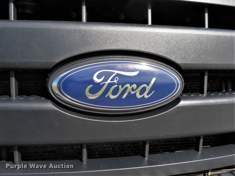 image for item DI3837 2015 Ford F550 Super Duty XL  refrigerated truck