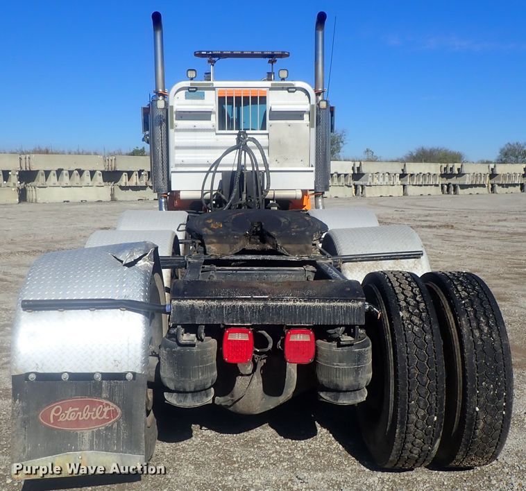 image for item DI7291 2006 Peterbilt 357  semi truck