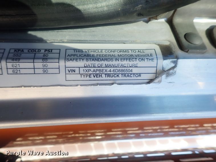 image for item DI7291 2006 Peterbilt 357  semi truck