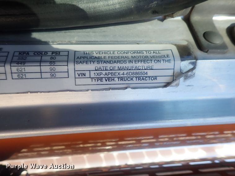 image for item DI7291 2006 Peterbilt 357  semi truck