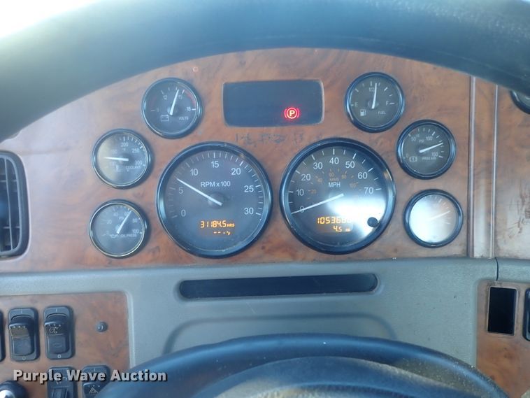 image for item DI7291 2006 Peterbilt 357  semi truck