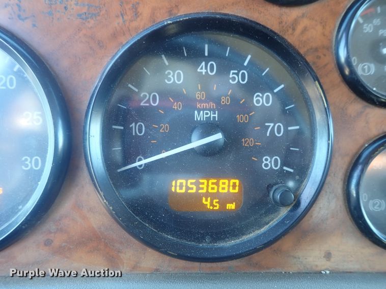 image for item DI7291 2006 Peterbilt 357  semi truck