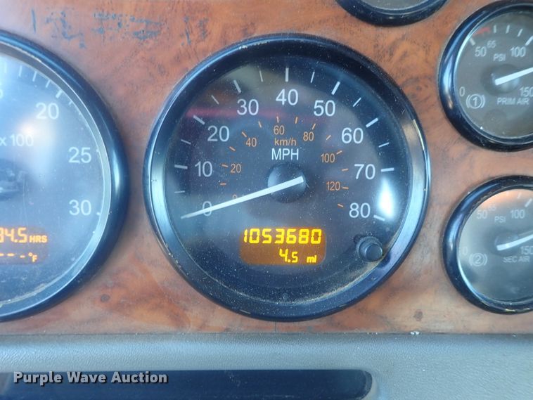 image for item DI7291 2006 Peterbilt 357  semi truck