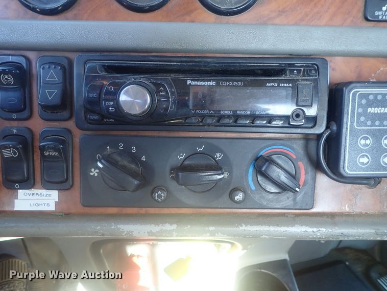 image for item DI7291 2006 Peterbilt 357  semi truck