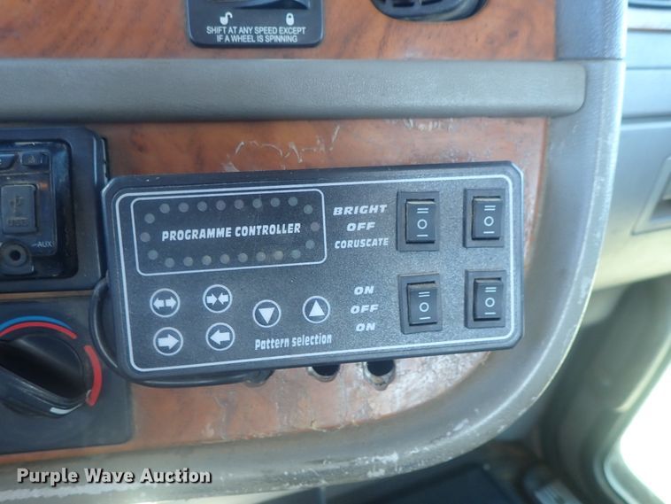 image for item DI7291 2006 Peterbilt 357  semi truck