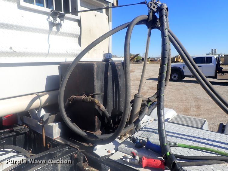 image for item DI7291 2006 Peterbilt 357  semi truck