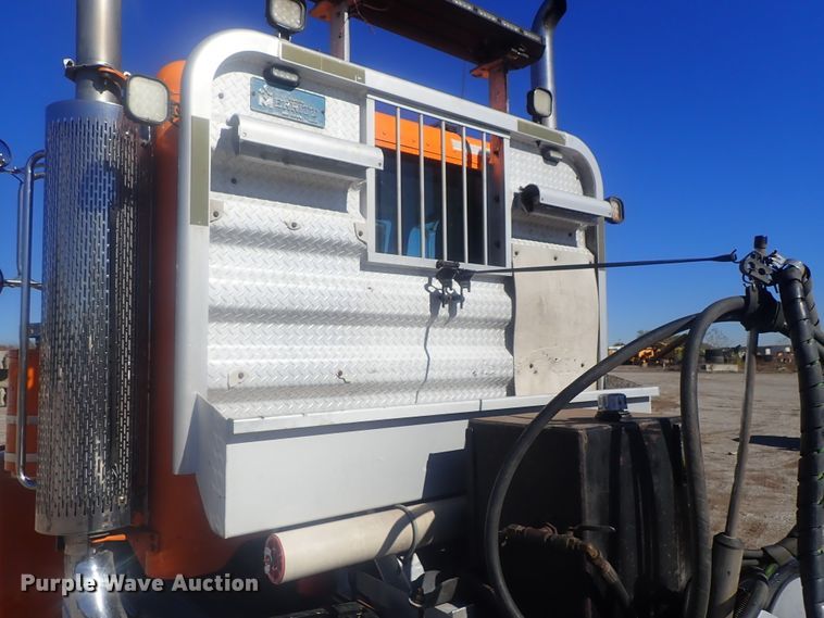 image for item DI7291 2006 Peterbilt 357  semi truck