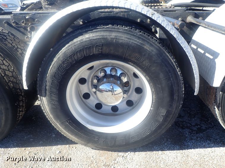 image for item DI7291 2006 Peterbilt 357  semi truck