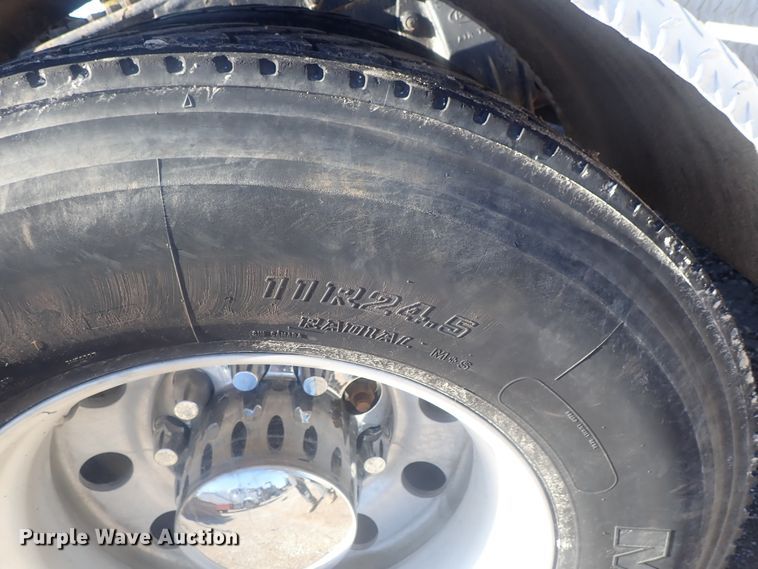 image for item DI7291 2006 Peterbilt 357  semi truck