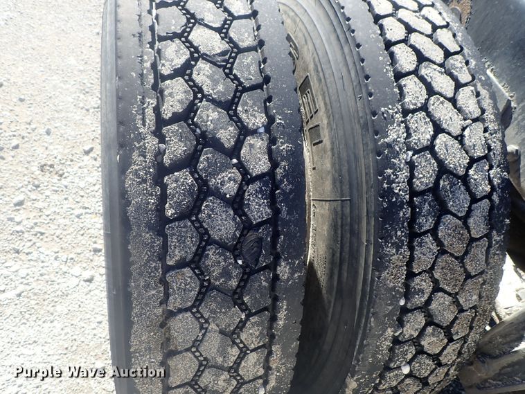 image for item DI7291 2006 Peterbilt 357  semi truck