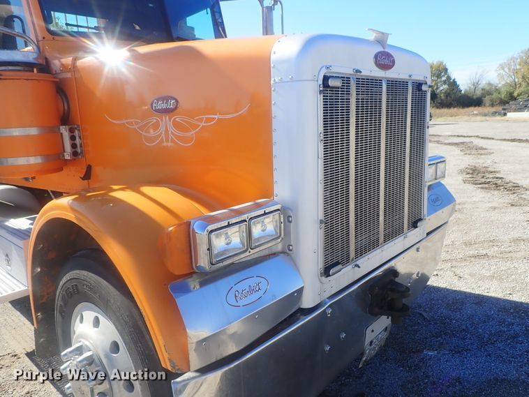 image for item DI7291 2006 Peterbilt 357  semi truck