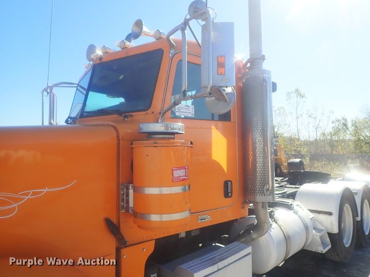 image for item DI7291 2006 Peterbilt 357  semi truck