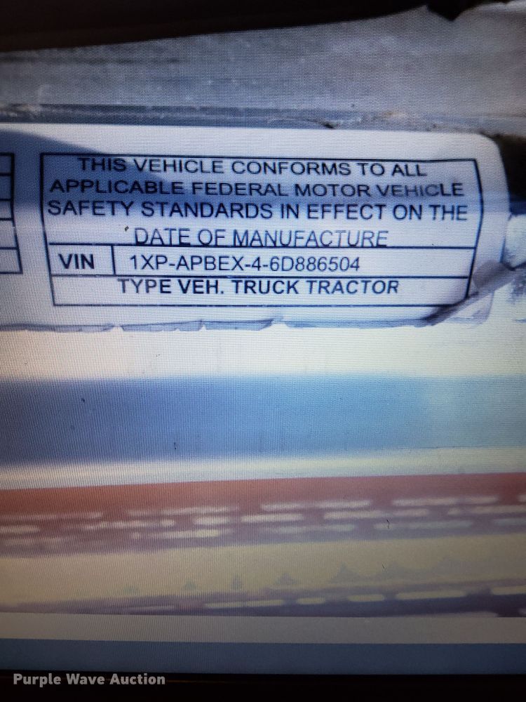 image for item DI7291 2006 Peterbilt 357  semi truck