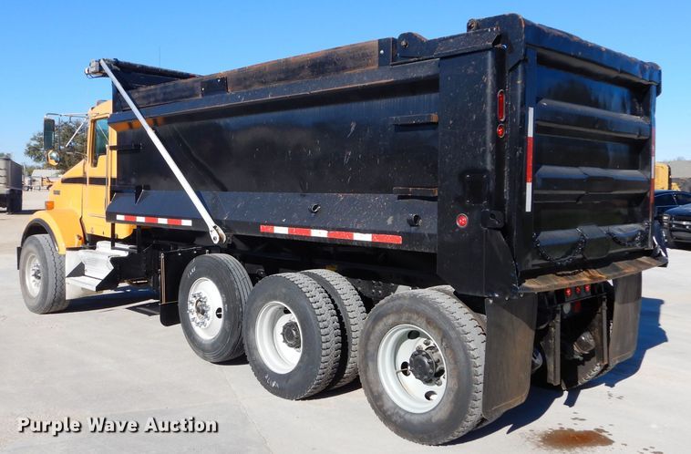 image for item DI8360 2007 Kenworth T800  dump truck