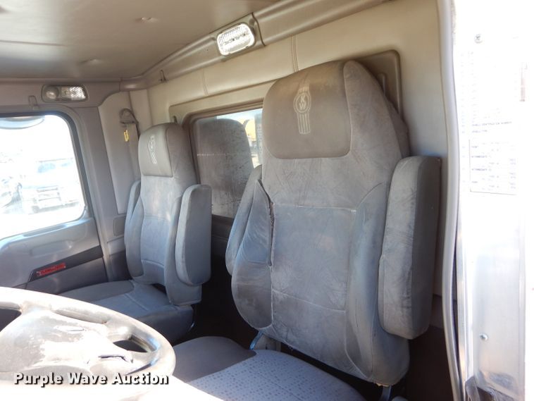 image for item DI8360 2007 Kenworth T800  dump truck