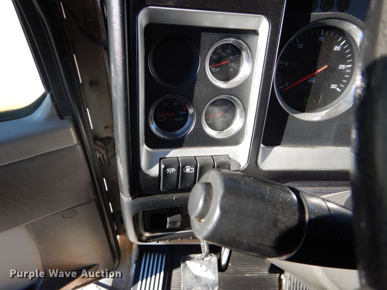 image for item DI8360 2007 Kenworth T800  dump truck