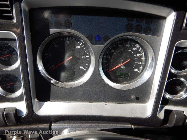 image for item DI8360 2007 Kenworth T800  dump truck