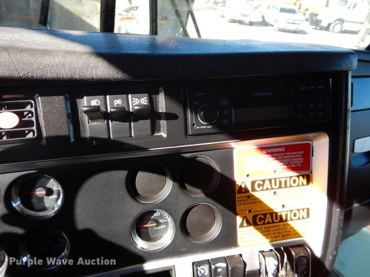 image for item DI8360 2007 Kenworth T800  dump truck