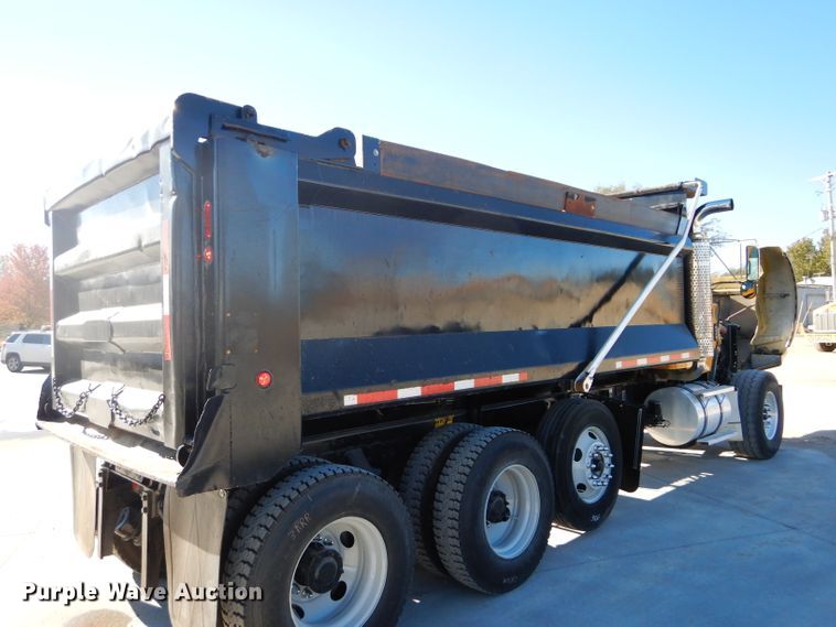 image for item DI8360 2007 Kenworth T800  dump truck