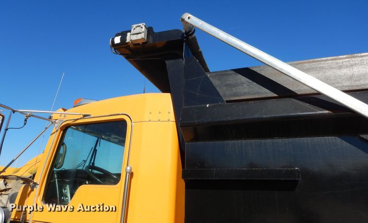 image for item DI8360 2007 Kenworth T800  dump truck