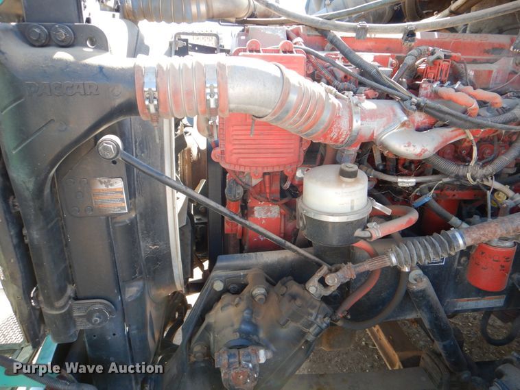 image for item DJ0753 2010 Peterbilt 387  semi truck