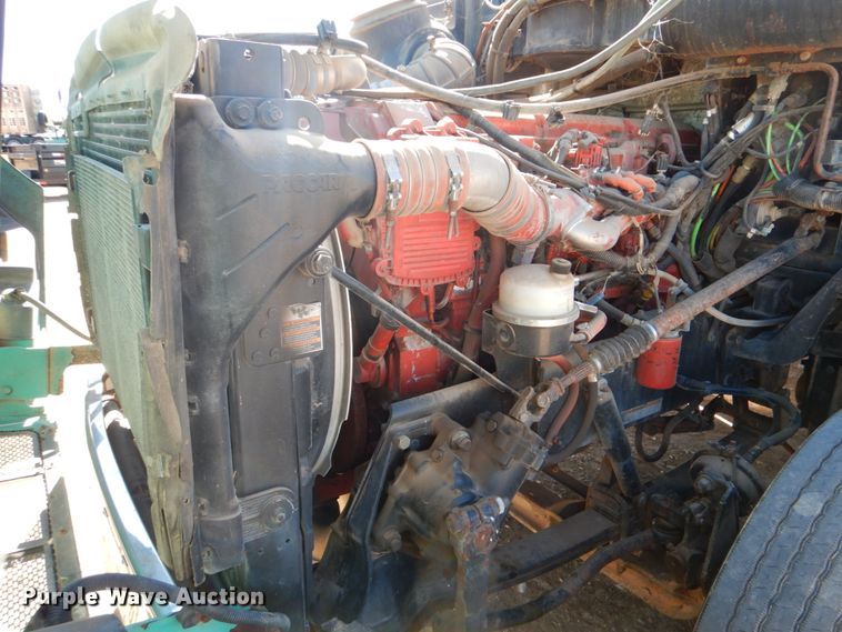 image for item DJ0753 2010 Peterbilt 387  semi truck