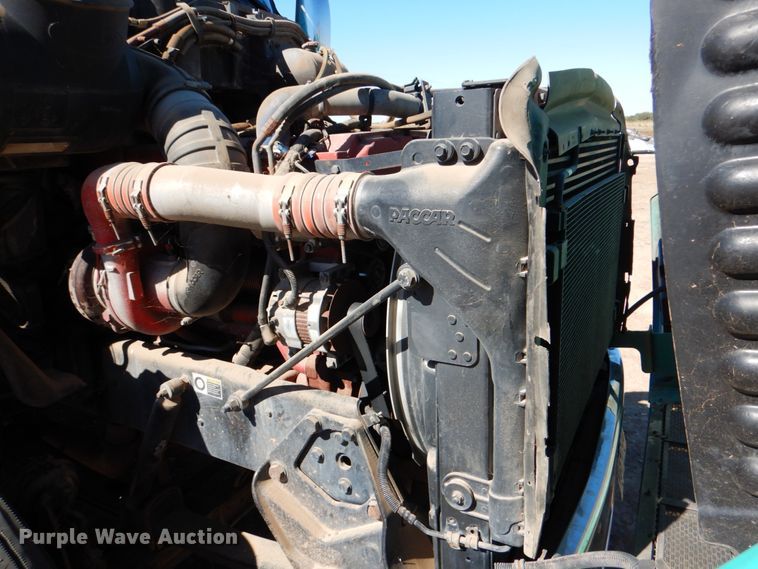 image for item DJ0753 2010 Peterbilt 387  semi truck