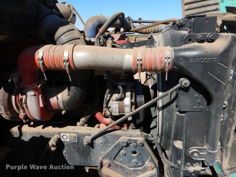 image for item DJ0753 2010 Peterbilt 387  semi truck