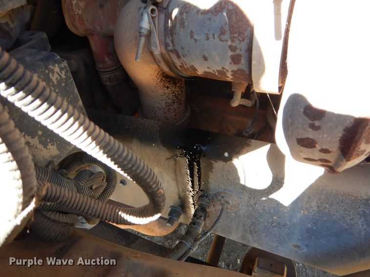 image for item DJ0753 2010 Peterbilt 387  semi truck