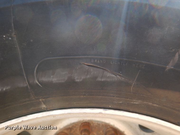 image for item DJ0753 2010 Peterbilt 387  semi truck